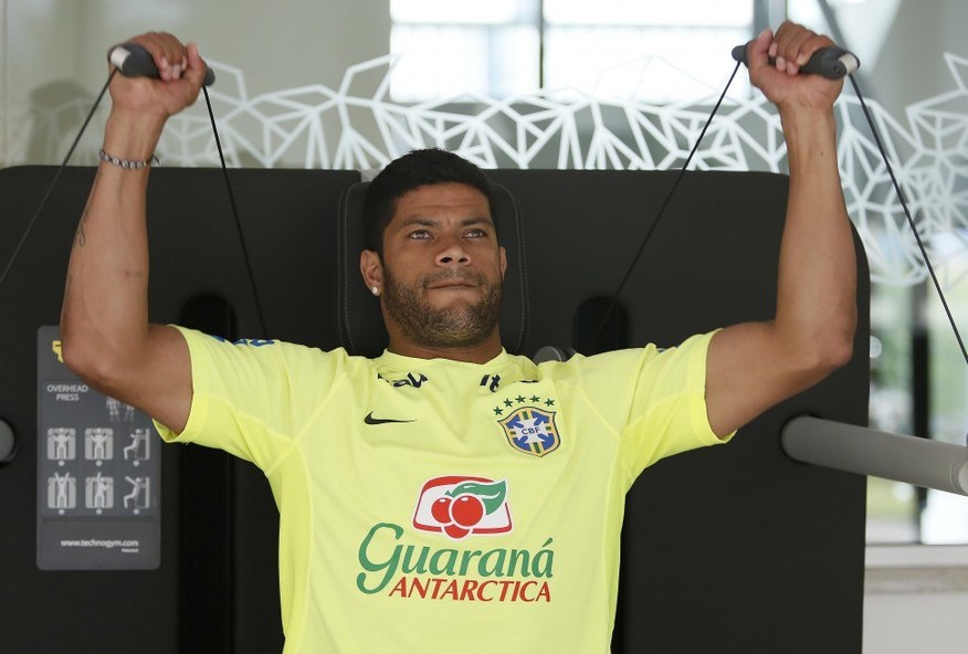 巴西隊長恢復參加合練 內馬爾等人水中訓練