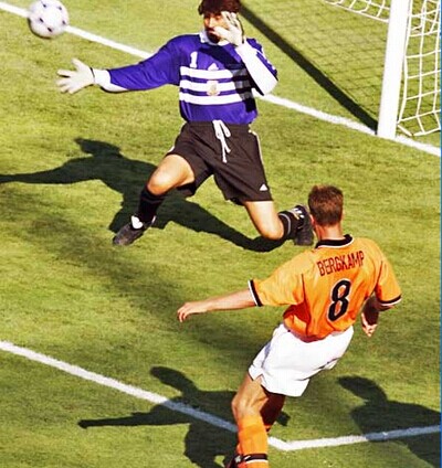 世界杯50大經典時刻之：冰王子絕殺阿根廷