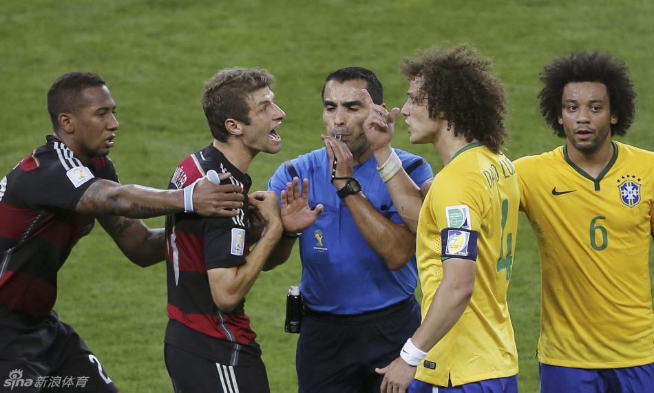 德國7-1大勝東道主巴西 第22比賽日十佳圖