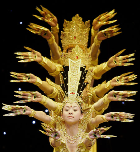 “千手觀音”綻放馬德里