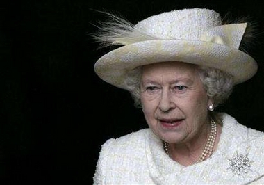 英國女王十六年后將再次訪美 先看賽馬后見布什