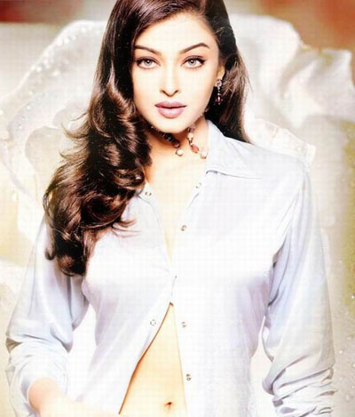 印度寶萊塢頭號男星低調迎娶世界第一美女