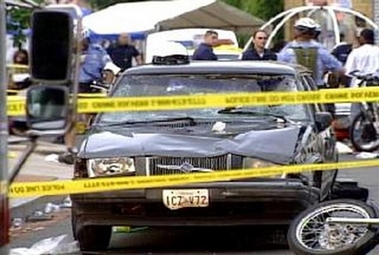 美國一女子華盛頓街頭上演瘋狂飛車 連續撞倒35人