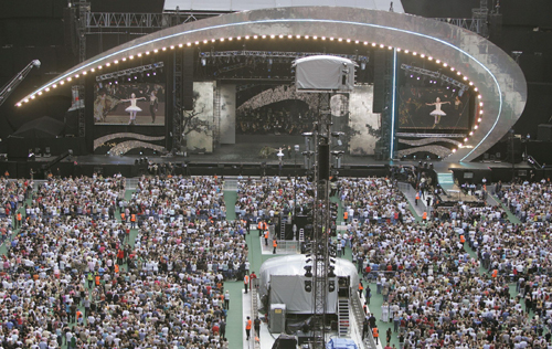 英國兩王子舉辦音樂會<FONT COLOR=#3A4EB8> 紀念母親戴安娜誕辰46周年</FONT>