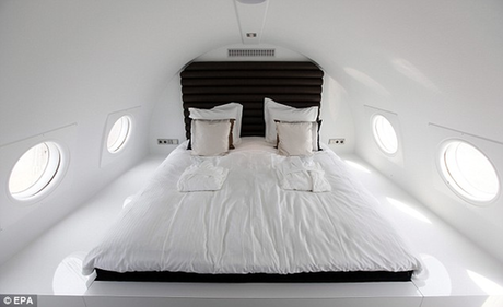 前東德領導人專機被改造成飛機旅館 旅客盡享豪華五星級標準
