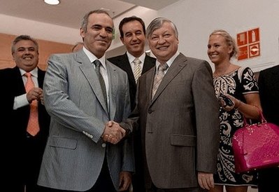 千萬網民觀棋壇最偉大宿敵25年后再戰