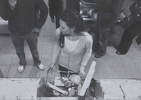 英國王子也“差錢”？威廉購物不帶現金讓女友解圍