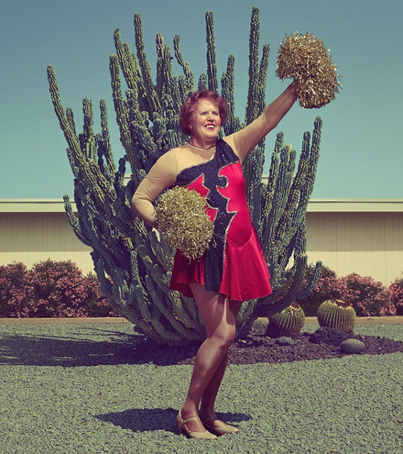 美五旬老太組建啦啦隊展蓬勃活力