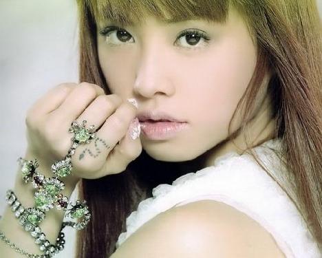 最會(huì)省錢的美女明星[組圖]