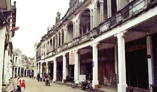 穿島服逛海灘喝老爸茶 長假?？谟伪刈?0件事