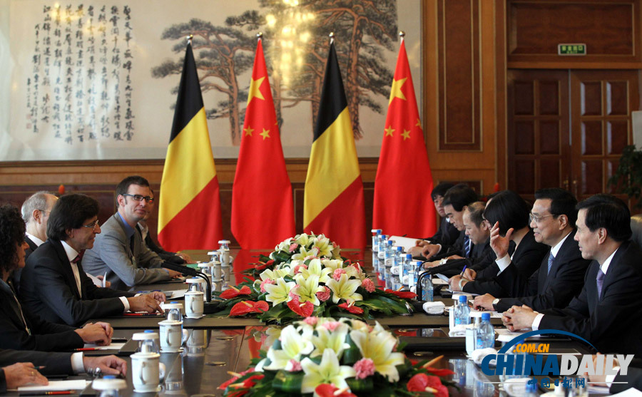 李克強在大連會見比利時首相迪呂波