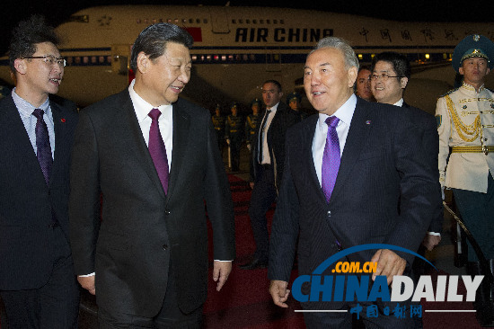 習(xí)近平抵達(dá)阿斯塔納開(kāi)始對(duì)哈薩克斯坦進(jìn)行國(guó)事訪問(wèn)