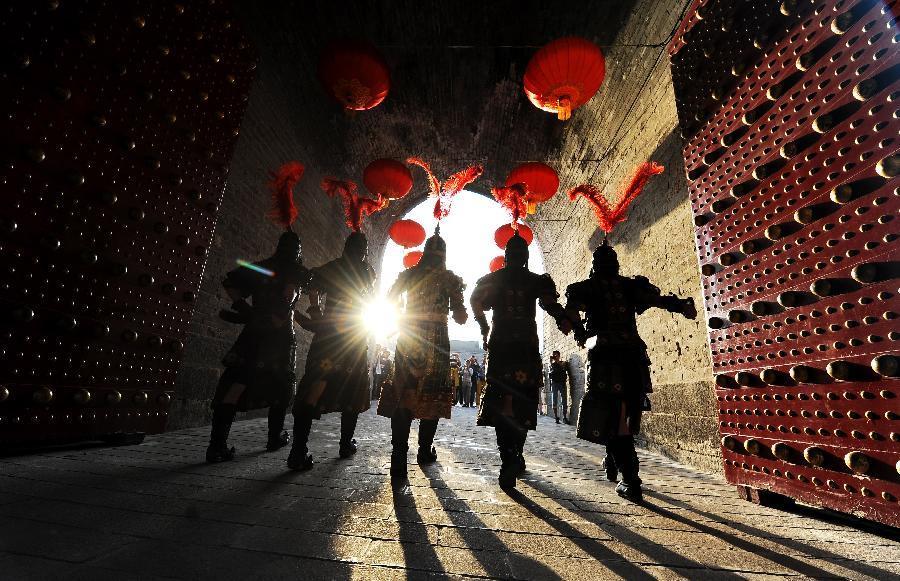 西安“武士文化系列展演”:跨越時空的城墻武士