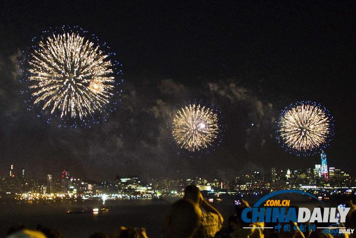 游行狂歡煙花！美國各地國慶活動集錦（組圖）