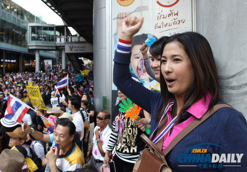 泰國示威民潮回歸 重申要求英拉下臺