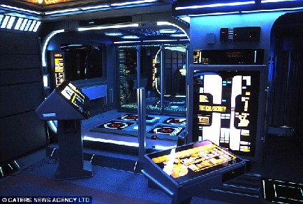 英離異男子創奇跡 將自家改裝成《星際迷航》太空船