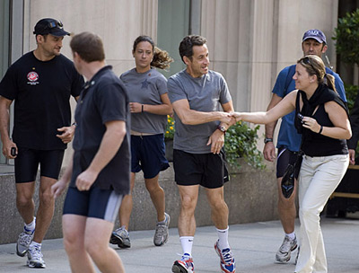 法國(guó)總統(tǒng)薩科齊慢跑時(shí)短暫昏厥入院觀察