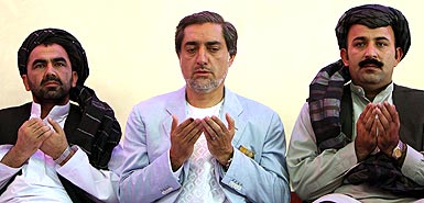 阿富汗部落長(zhǎng)老稱大選舞弊 要求卡爾扎伊下臺(tái)