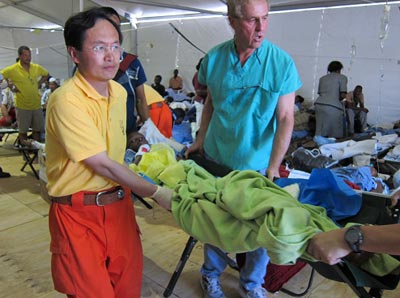 特寫：赴海地中國國際救援隊(duì)“四朵金花”