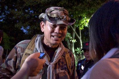 “紅衫軍”誓言絕不投降 沖突還在繼續