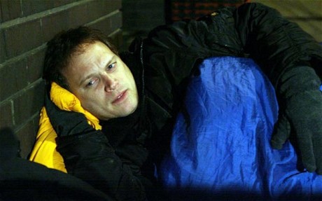 “騙補門”后津貼大減 英“差錢”議員辦公室過夜