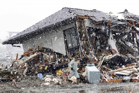組圖：日本仙臺災區天降大雪 救災工作仍井然有序