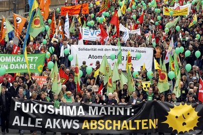 德國爆發(fā)全國反核游行示威 4大城市20余萬人參加