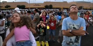 巴西建成世界上最高的樂高積木塔（圖）