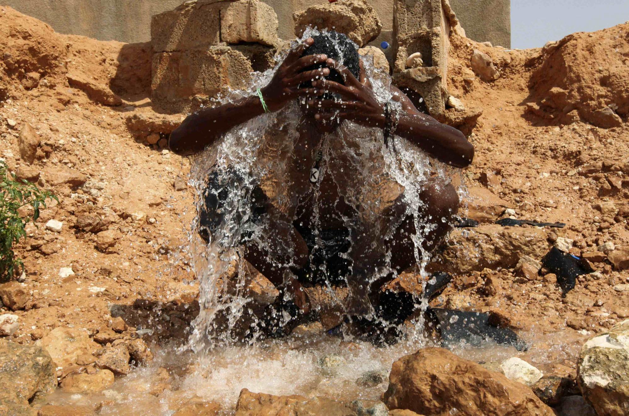 卡扎菲曾藏身利邊境村莊？美方稱其未赴尼日爾
