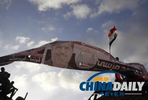 埃及總統(tǒng)發(fā)表講話為己辯護 稱愿與反對派對話