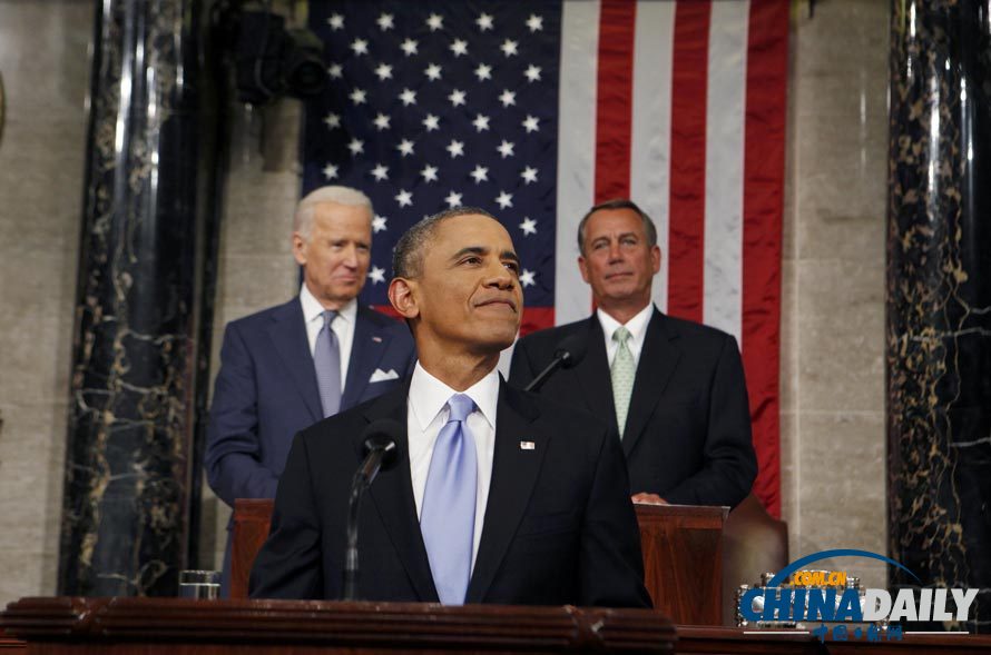 奧巴馬發(fā)表年度國(guó)情咨文 向米歇爾揮手致意