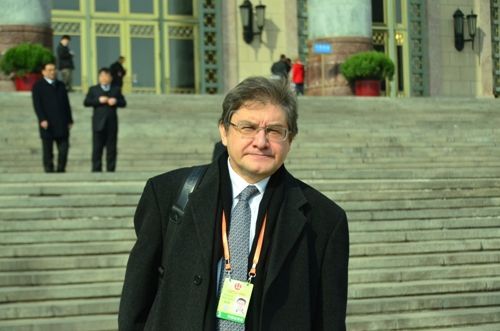 關注2014年兩會:外媒記者想問總理什么問題?