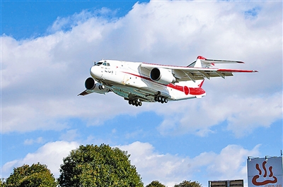 日本新一代大型運輸機首次試飛成功