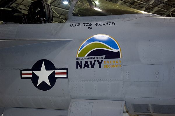 美軍“綠色大黃蜂”亮相 采用50%生物燃料