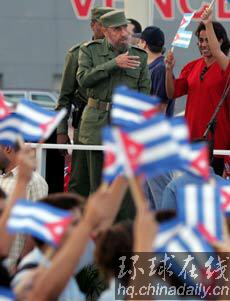 卡斯特羅接受手術(shù) 國(guó)家權(quán)力暫時(shí)移交給弟弟