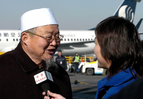 全國政協(xié)委員陸續(xù)抵京