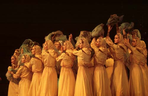 “小白樺”歌舞團歌舞晚會閉幕“相約北京”(圖)