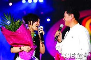 趙本山宋祖英《同一首歌》合唱二人轉(圖)