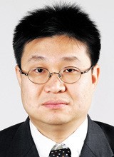 關(guān)注兩會(huì)：外媒記者想問總理什么問題？