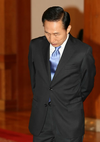 李明博決定前往吊唁盧武鉉 未定吊唁地點