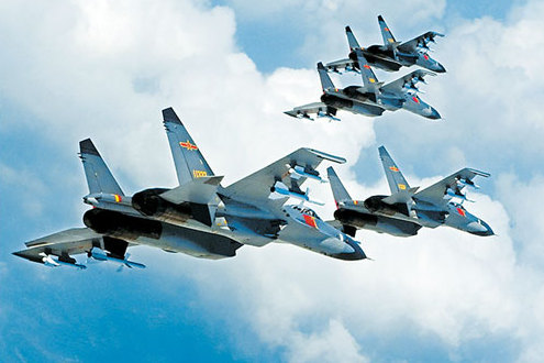 近年來空軍列裝大批新型殲擊機/轟炸機