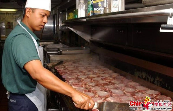 看了這個(gè)你就知道為啥美軍很多胖子