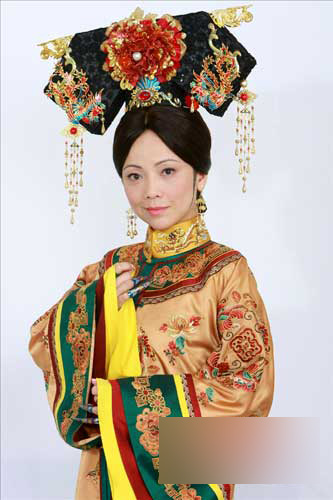 鄧萃雯演皇后驚艷