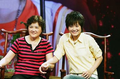 21位美女明星的極品漂亮媽媽