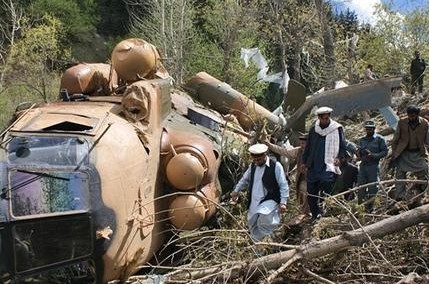 阿政府軍與塔利班激戰 增援米-17慘撞樹[圖]