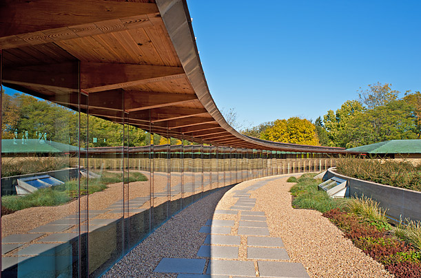 美國(guó)評(píng)出2011年最佳綠色建筑 “內(nèi)外兼修”利用可再生能源