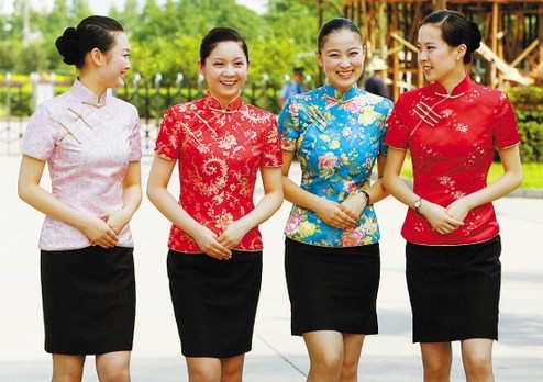 當(dāng)各地空姐遇到旗袍 誰(shuí)最美？