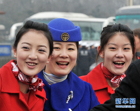 兩會因她們而美麗！