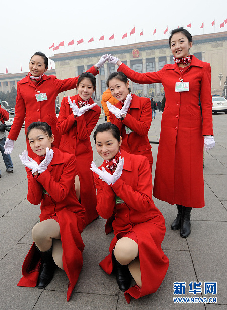 兩會因她們而美麗！