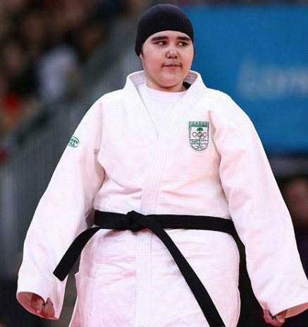 沙特首位奧運女選手回國遭冷遇 被斥為“妓女”